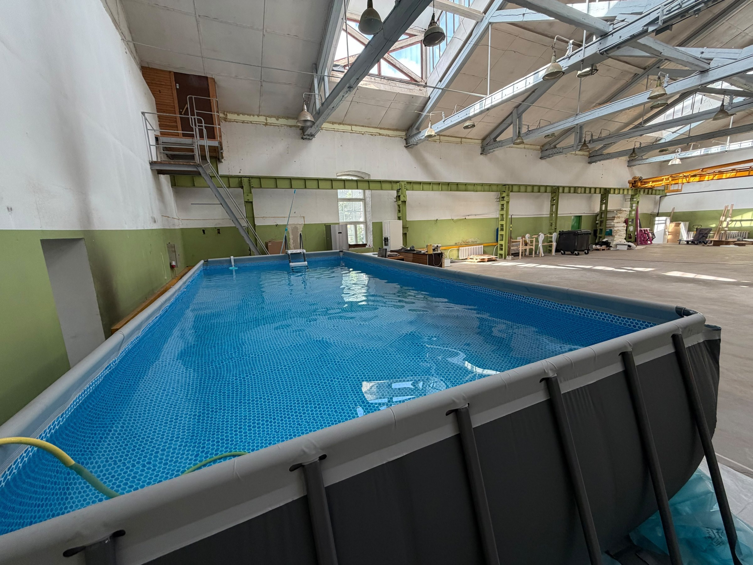 The Oven warehouse hall with the test pool